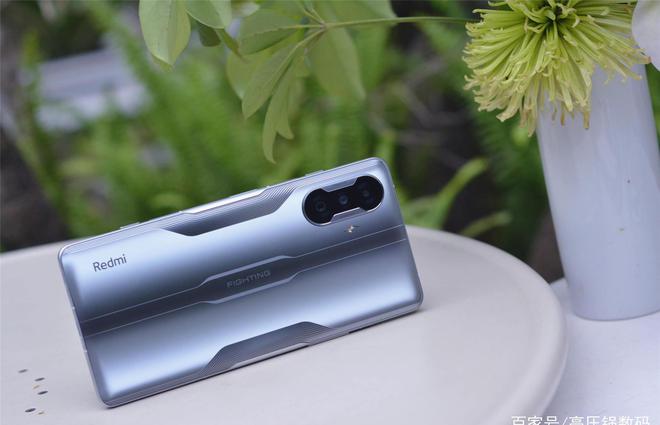 打游戏不卡红米手机哪款好_红米手机玩游戏很卡_红米手机打游戏特别卡怎么办