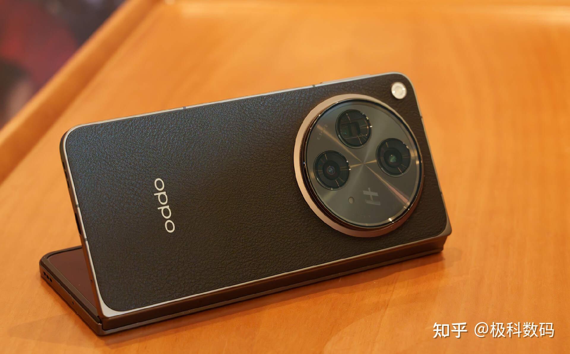 oppo游戏手机图片_手机游戏图片在手机什么位置_oppo游戏中心图片