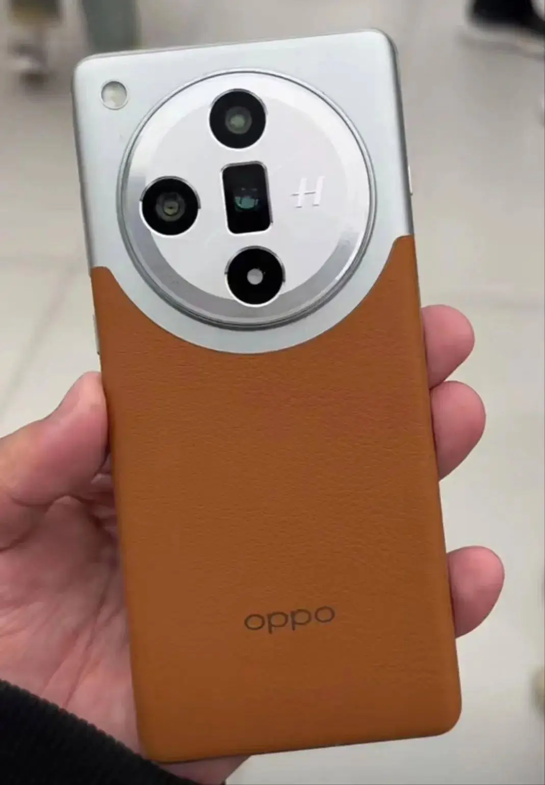 oppo游戏中心图片_手机游戏图片在手机什么位置_oppo游戏手机图片
