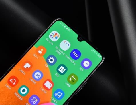 5g手机玩游戏是什么体验_5g手机下游戏快吗_5g手机玩游戏