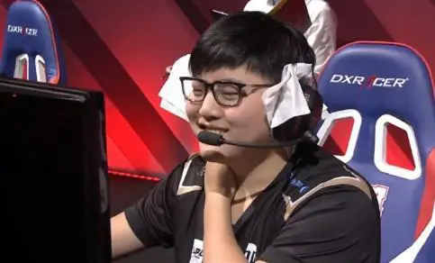 lol厂长手机游戏_厂长lol的游戏名叫什么_厂长玩lol手游