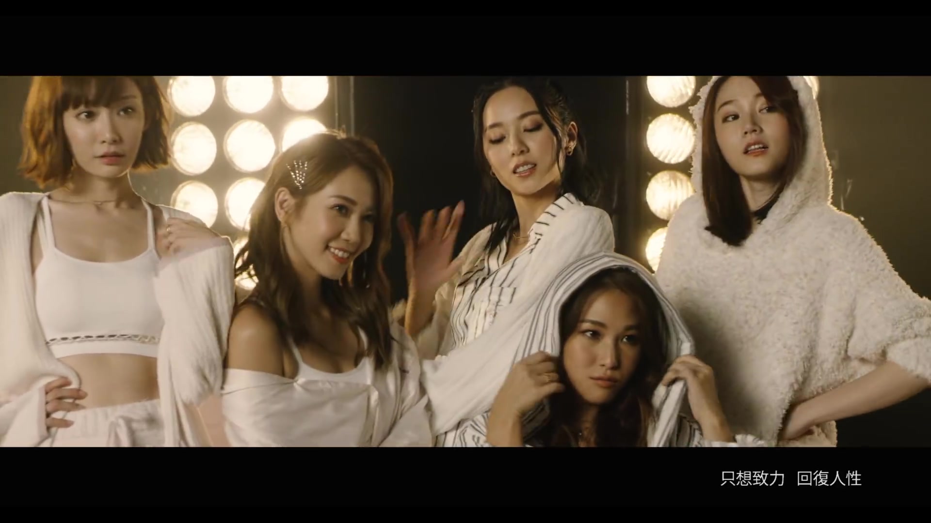 睡衣派对_派对晚礼服_派对服装草图