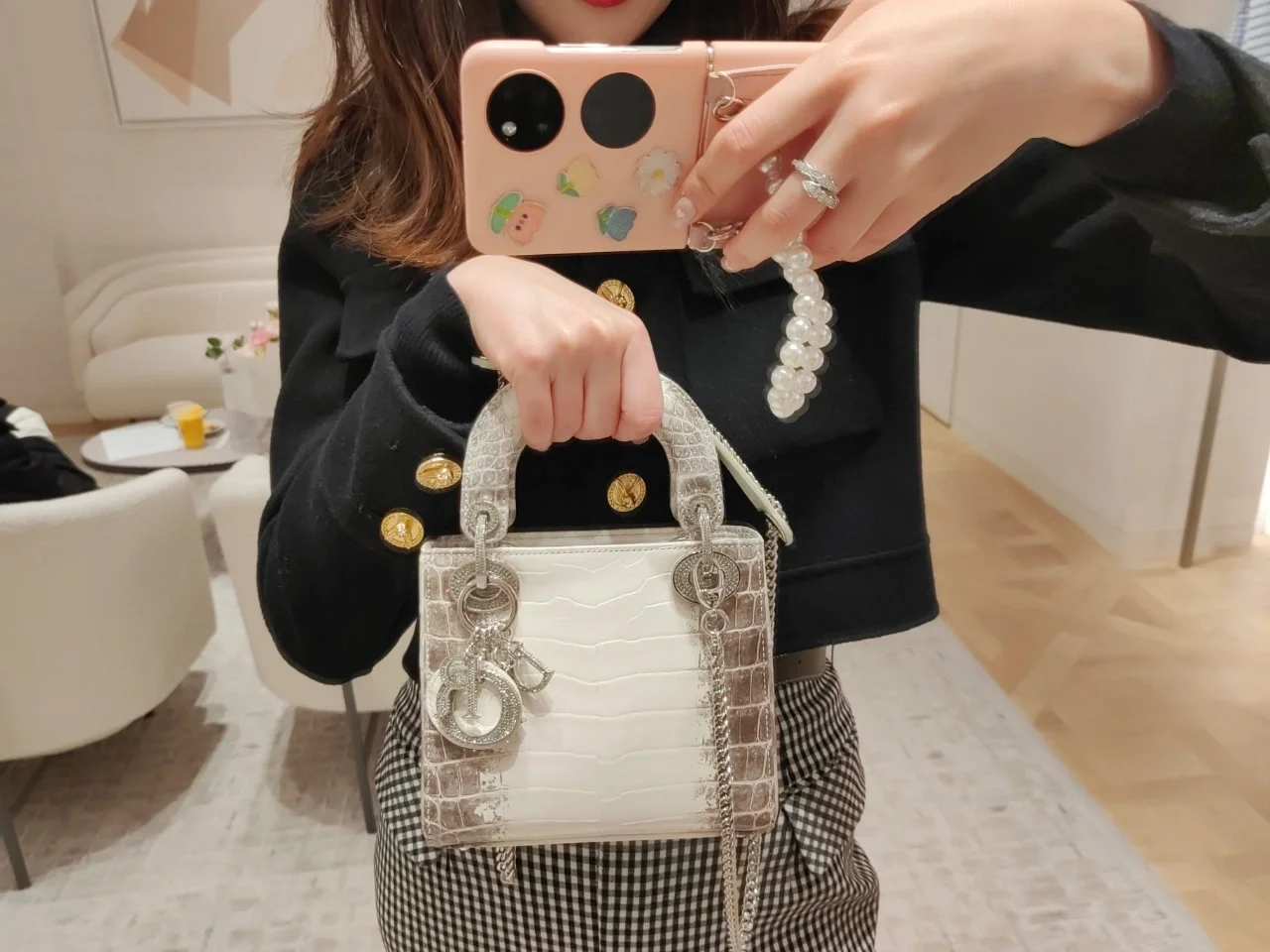女生玩的手机游戏有哪些_手机女生玩的游戏_戴妃手机游戏女生