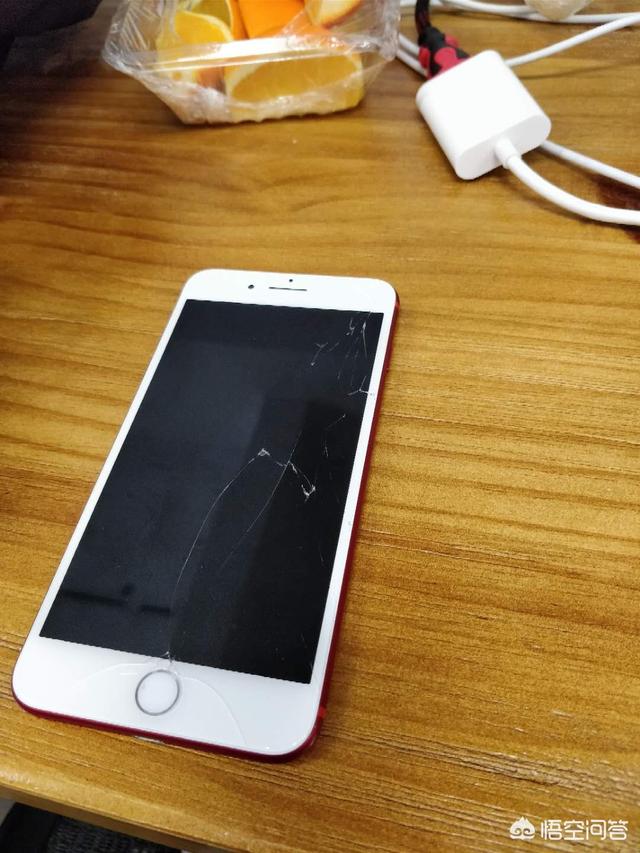 充电打游戏手机会坏吗吗_手机插电玩游戏损坏电池_手机充电玩游戏会损坏电池吗