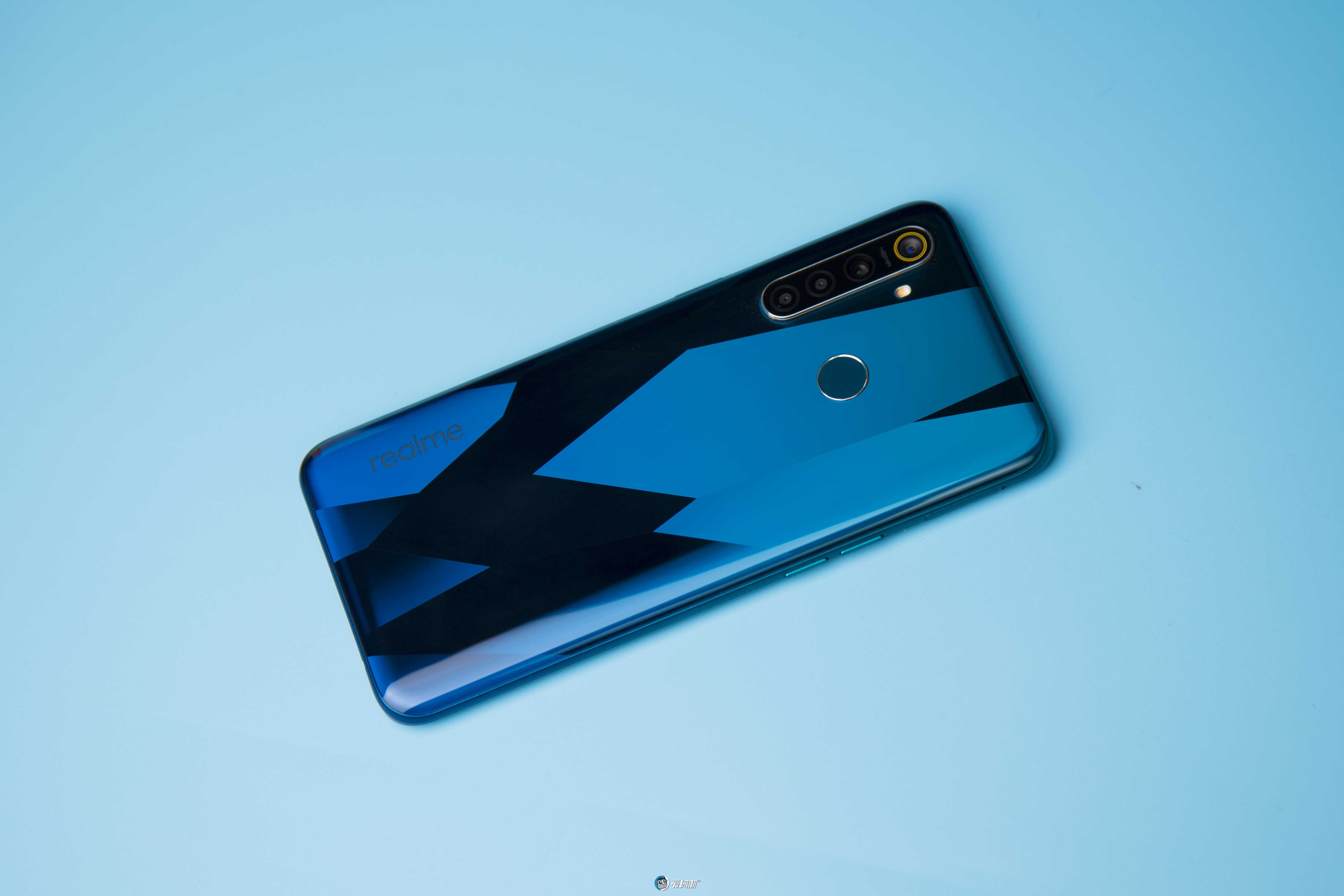 realme性价比最高的手机_性价比realme_realme性价比游戏手机
