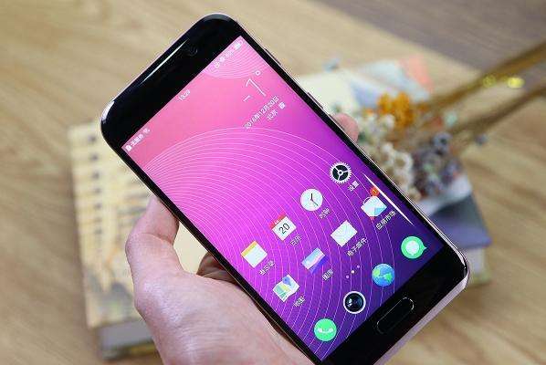 处理器好打游戏好的手机_打手机游戏什么处理器好_手机玩游戏神器