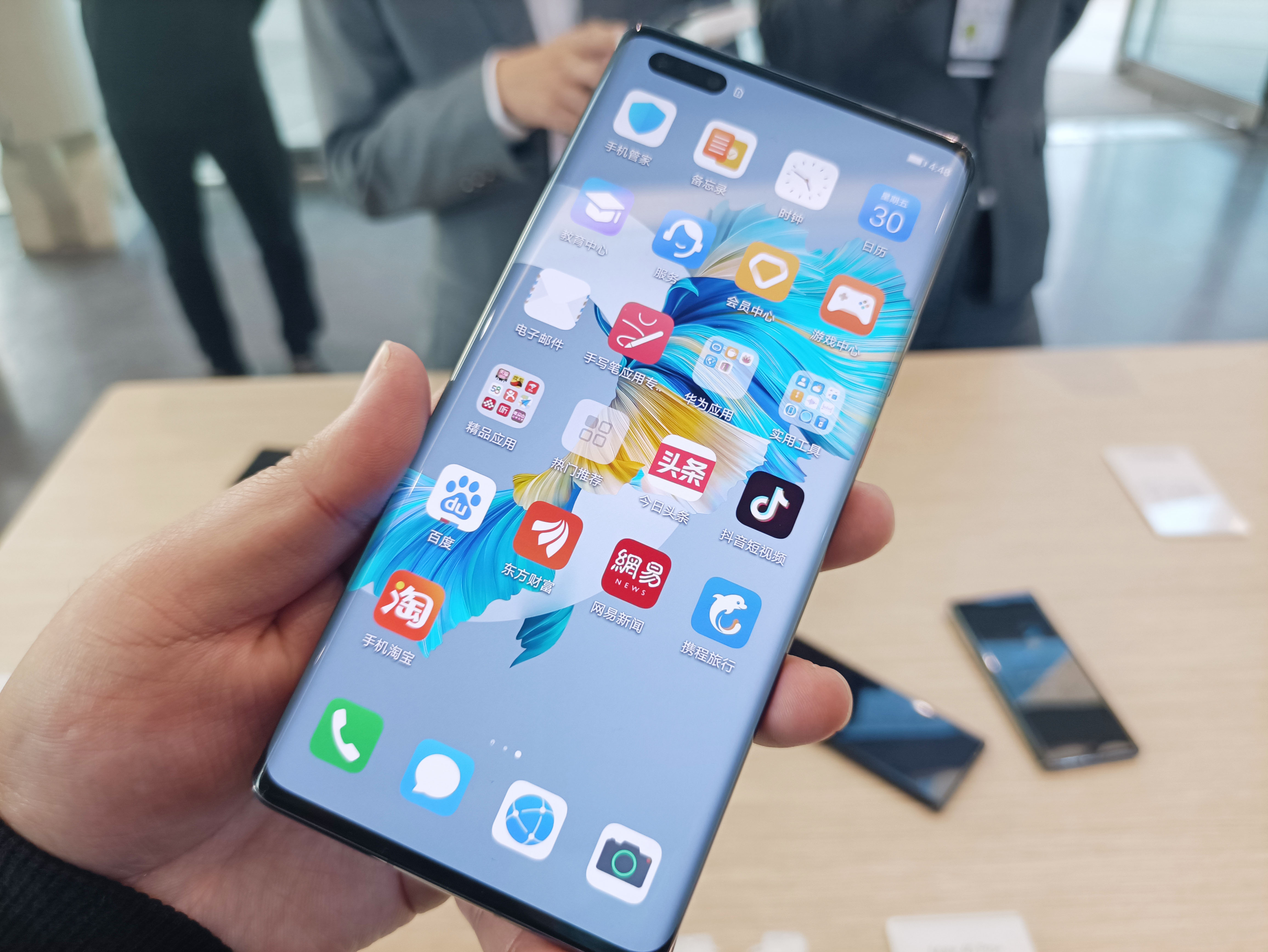 400元华为游戏手机_华为游戏中心1块钱的游戏_华为游戏中心1元