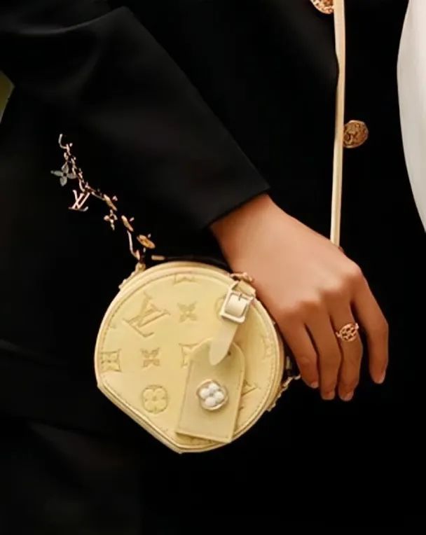 用鼠标玩的手机游戏_游戏鼠标恶搞手机怎么设置_恶搞鼠标游戏手机游戏