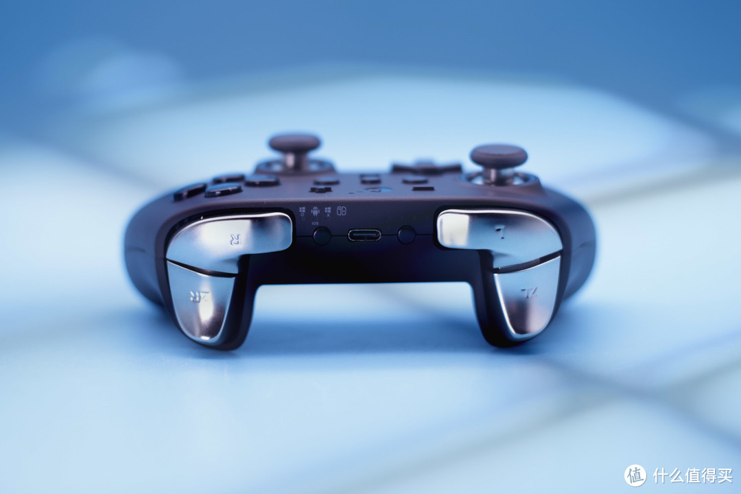 男生游戏手柄_百元游戏手机手柄推荐男_手柄游戏推荐