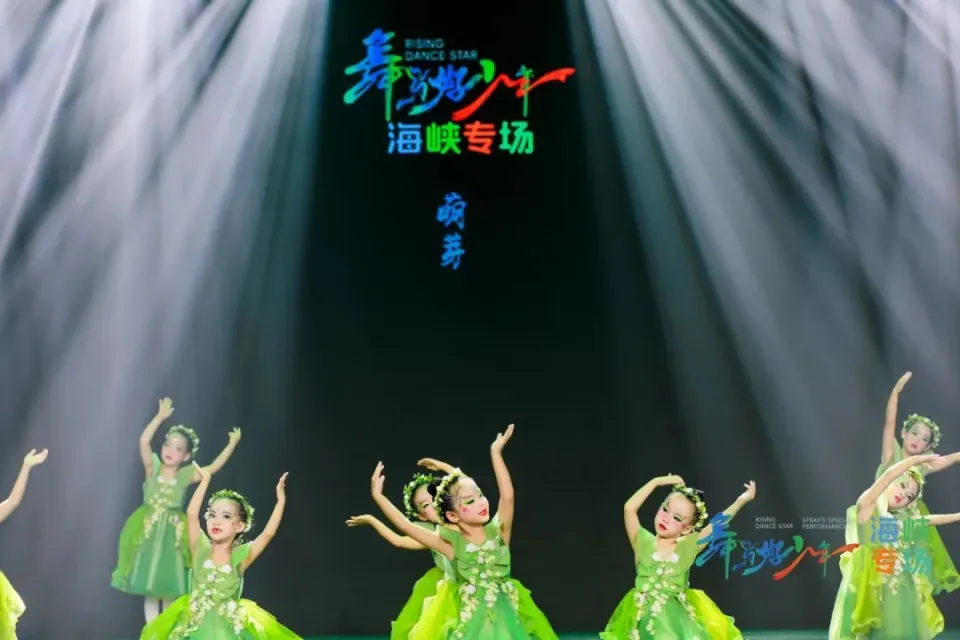 城市漂亮美女的手机游戏_漂亮美女城市手机游戏视频_城市美女如云
