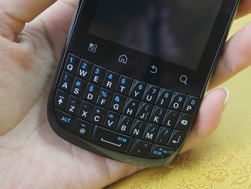 键盘手机游戏金字塔异形枪_MOTO游戏键盘手机_键盘手机游戏爬天梯