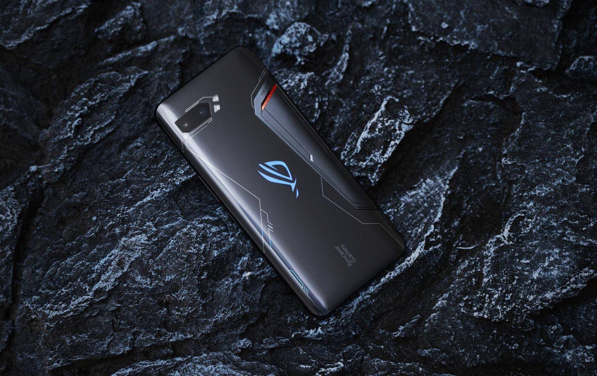 ROG游戏手机游戏男生_男生游戏手机买什么牌子_男生玩游戏的手机