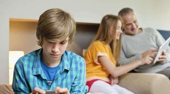 小孩手机游戏有哪些_小孩手机游戏简单好玩_不给小孩手机游戏