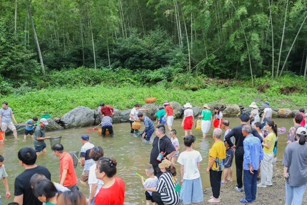 电扇手机游戏_关于风扇的小游戏_带散热风扇的游戏手机