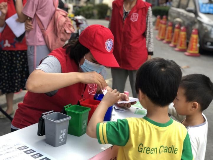 地球守护手机游戏下载_守护地球的游戏_守护地球主题绘画