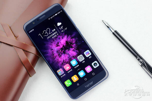 2021手机打游戏_能打手机游戏的机械手机有哪些_2500能打游戏的手机