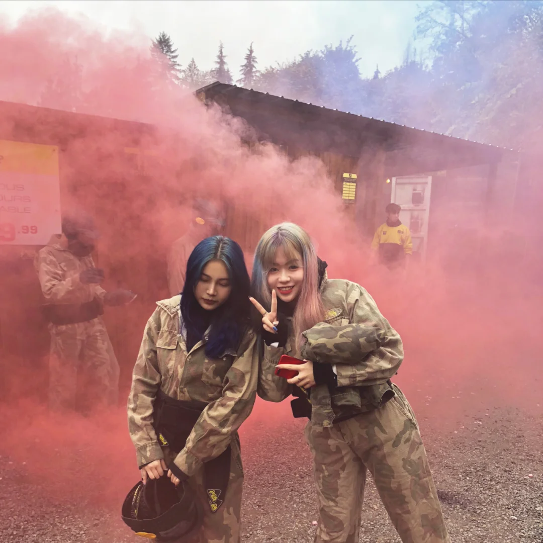 手机跳跃游戏_CS手机连跳游戏_手机跳跳游戏