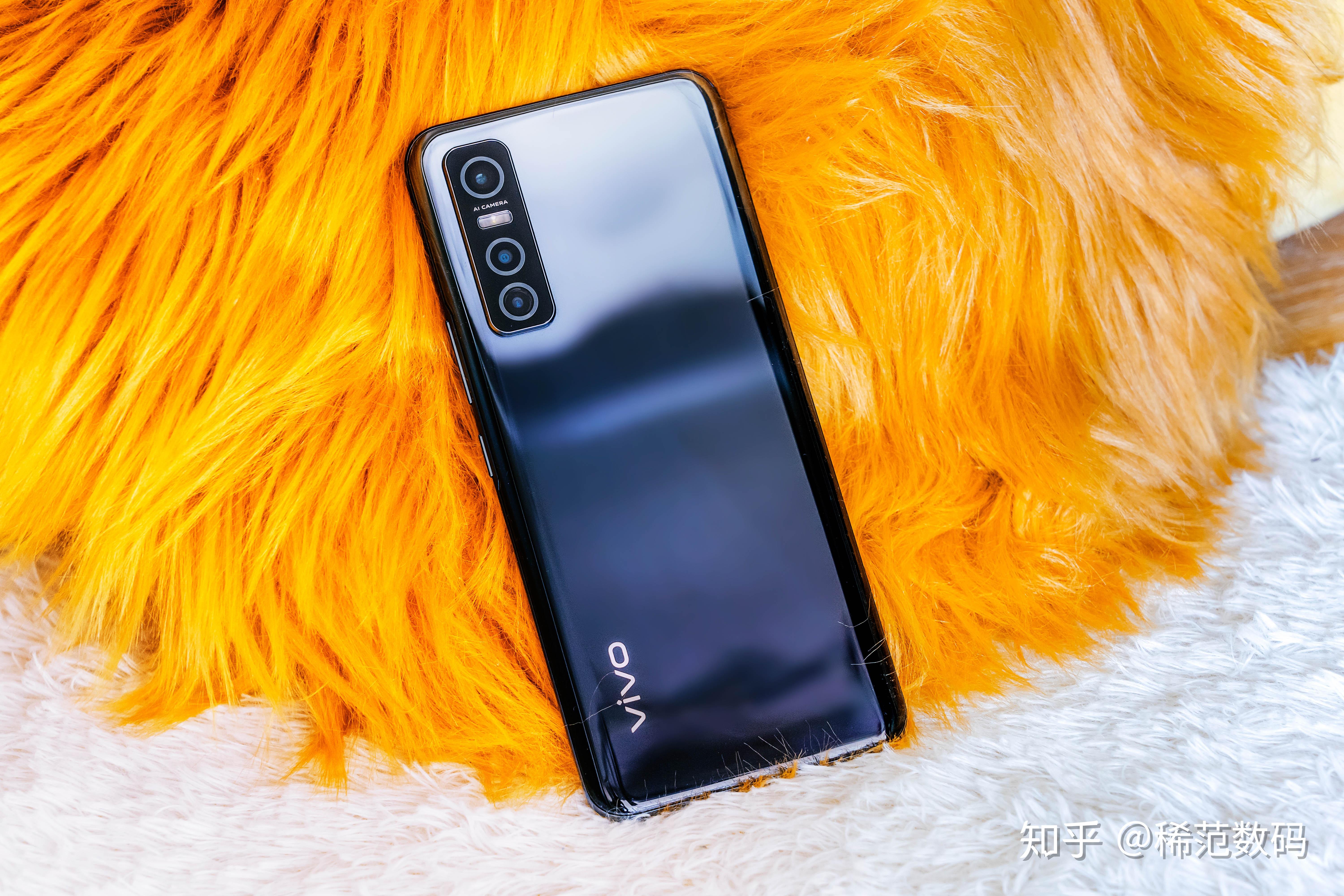 5g手机打游戏怎么样_打游戏最薄的5g手机_5g手机打游戏卡吗