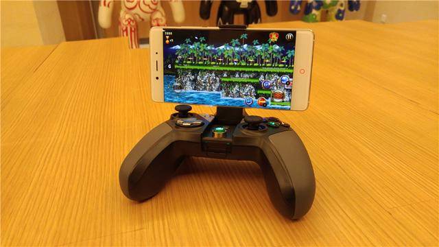 电脑玩手机游戏用啥_玩电脑手机游戏用什么软件_电脑玩手机游戏吃什么配置