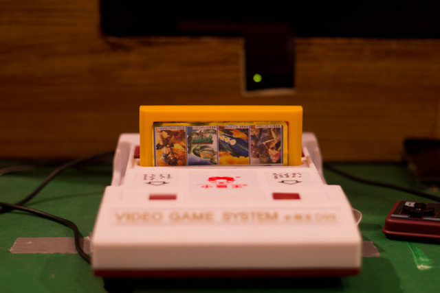 手柄手机游戏推荐_diy手机游戏手柄_手柄手机游戏软件有哪些