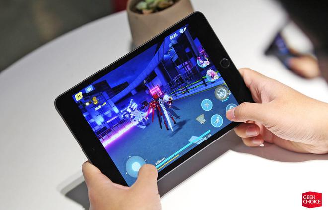 打手机游戏手麻怎么办_打游戏手机iphone_打手机游戏手出汗怎么解决