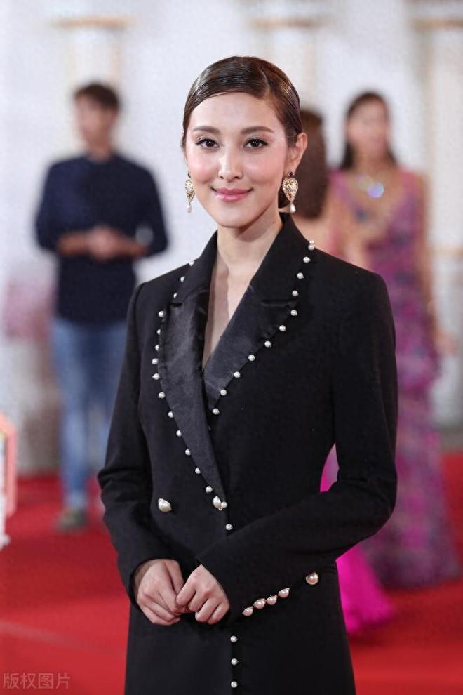 福本莉子身高_福本莉子身高体重_福本莉子