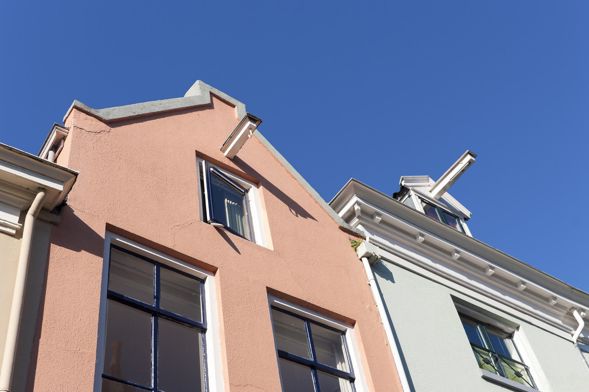 打游戏手机屏幕脏_打游戏手机外屏有灰尘_灰尘屏幕