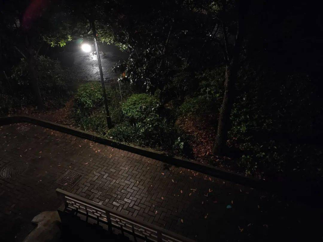 天雨亚子_天雨亚子_天雨亚子