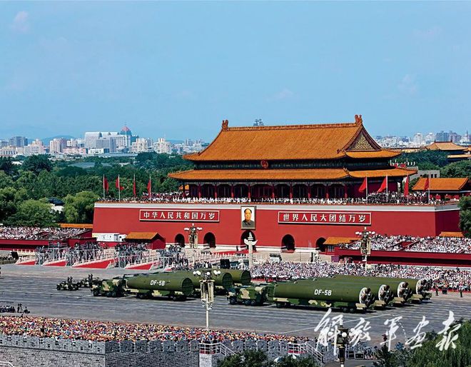 抗战阅兵式2025_2015年抗战阅兵_抗战胜利阅兵2015