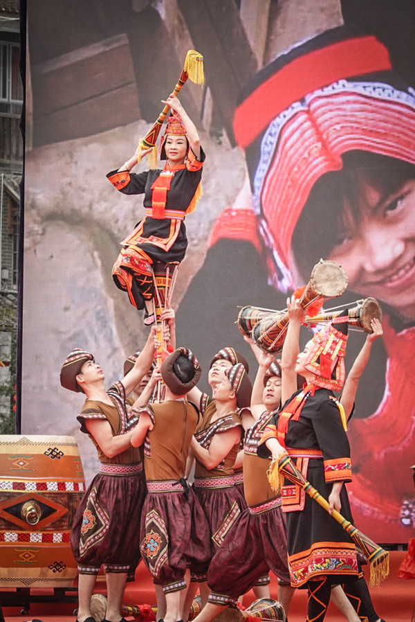 瑶族独特的节日_瑶族的传统节日活动_瑶族的传统节日