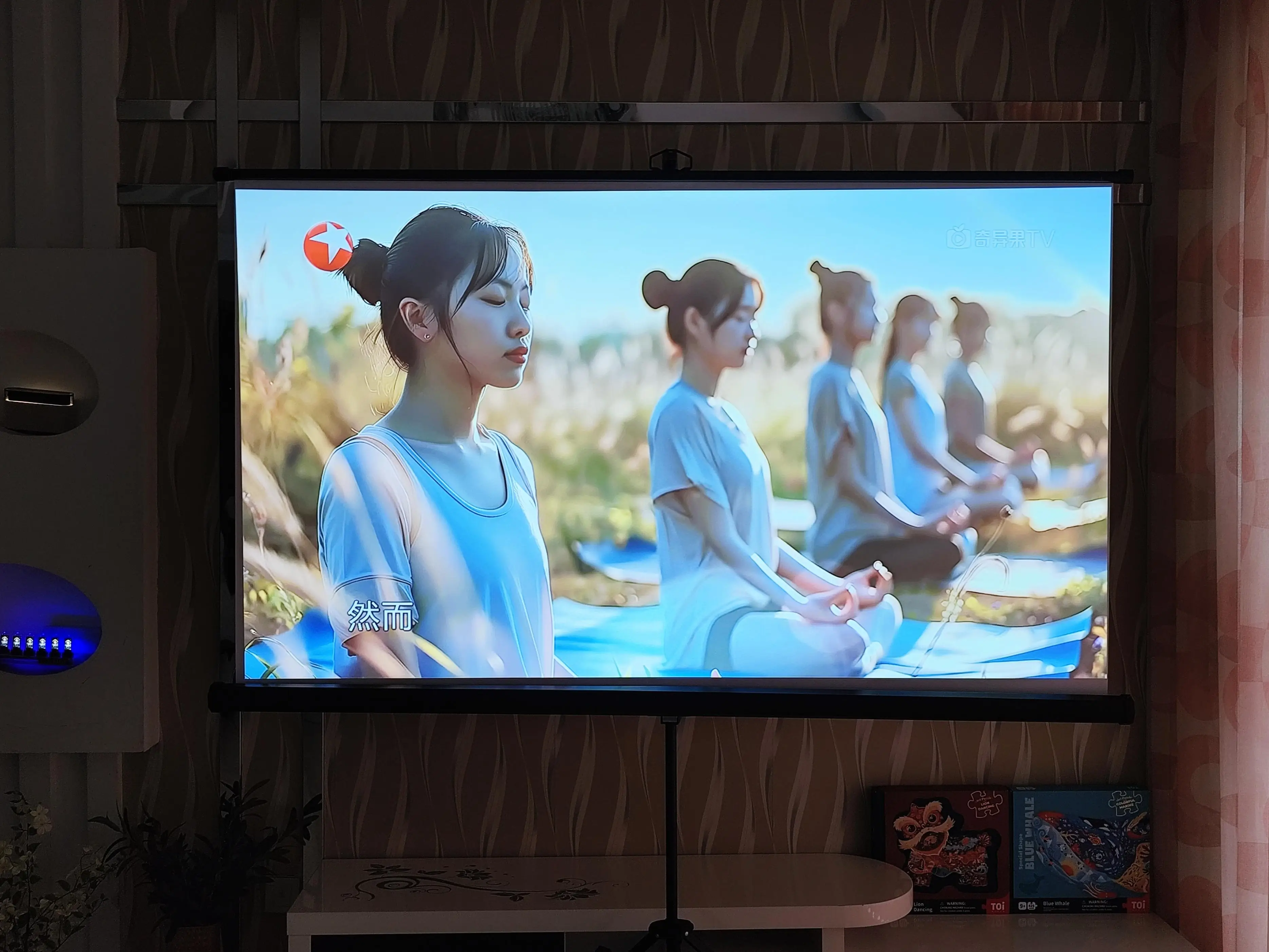 投影仪电视机哪个好_投影仪还是电视机好_投影仪好还是电视好知乎