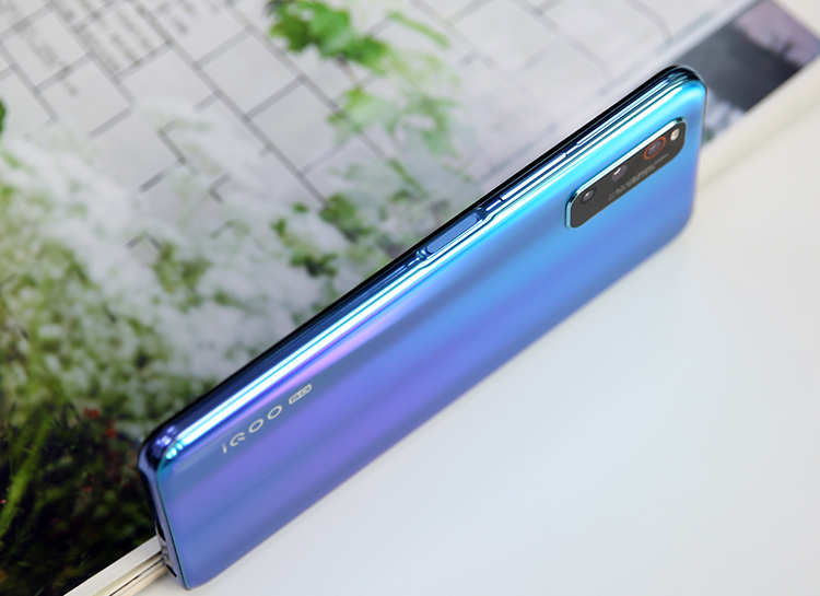手机游戏推荐_vivo ipoo游戏手机_手机游戏机推荐排名