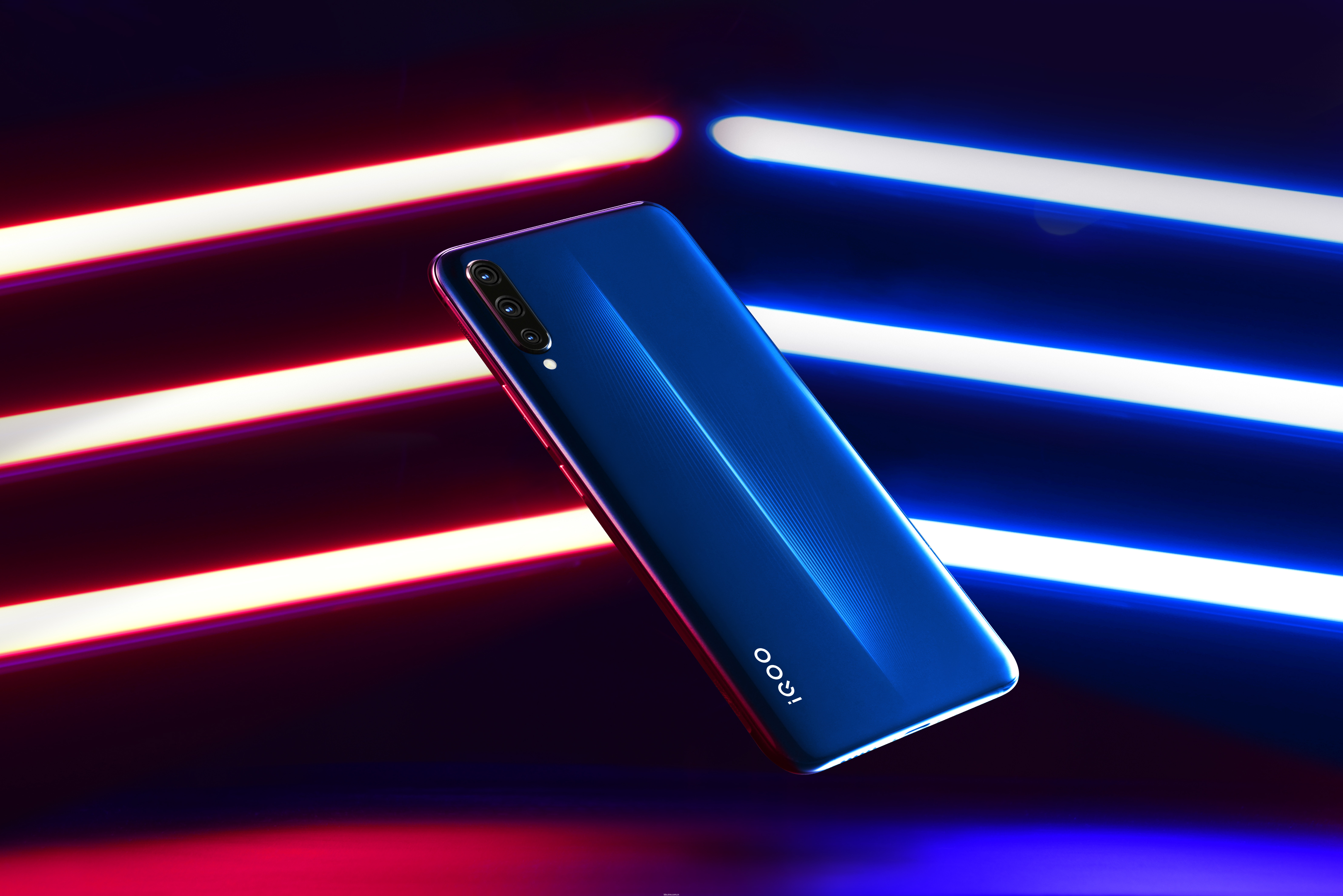 手机游戏推荐_vivo ipoo游戏手机_手机游戏机推荐排名