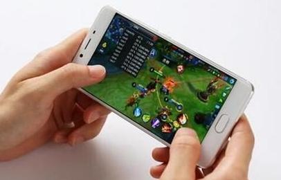 4gb手机玩游戏够吗_4g手机玩游戏流畅吗_4g手机玩游戏卡吗