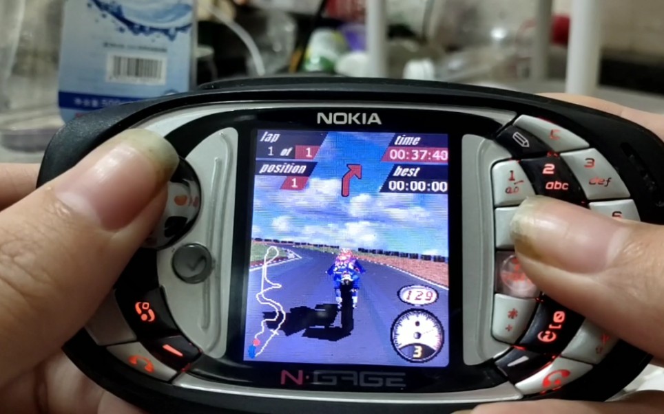 赛车飞行游戏_飞利浦手机赛车游戏_赛车游戏飞车