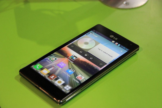 打游戏的手机1500以内_专打游戏手机多少钱_1700元手机打游戏好吗