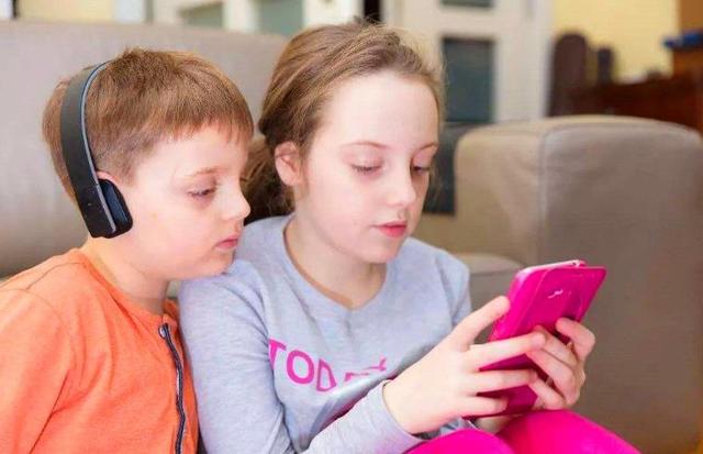 宝宝怎样戒掉手机玩游戏_孩子戒掉游戏_宝宝戒掉玩手机游戏的好处