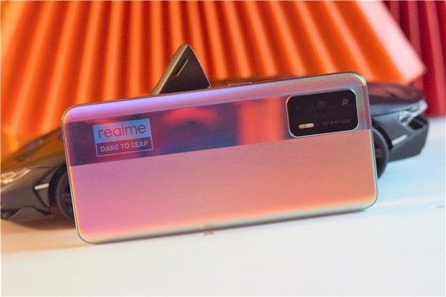 realme游戏_发布手机游戏需要什么_realme发布游戏手机