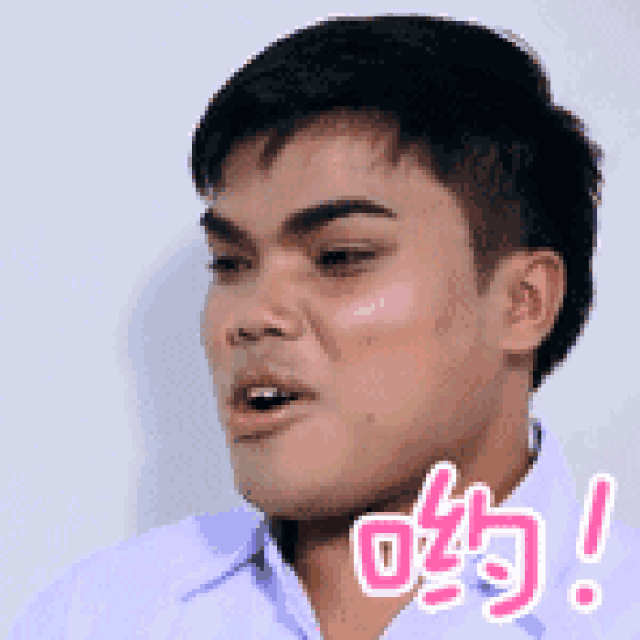 打游戏把手机掰弯_打游戏手机_打游戏手机被掰弯