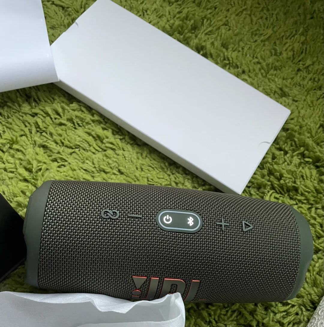 耳机的声音大小_耳机一边声音大一边声音小_耳机音量大小