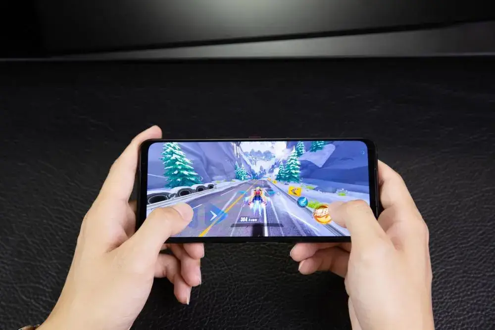 出门和朋友玩不玩手机游戏_玩出门朋友手机游戏怎么办_玩出门朋友手机游戏怎么玩