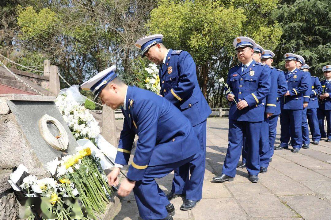 日月日子_5月12日是什么日子?_日和月是
