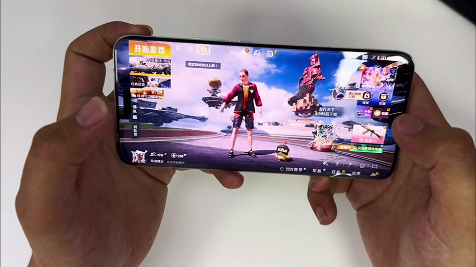 吃鸡手机玩游戏设置_手机吃鸡小技巧(游戏内设置)_手机吃鸡游戏设置怎么调最好