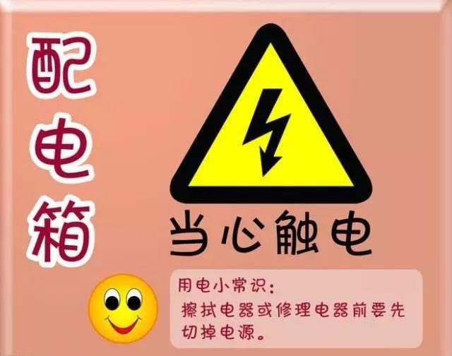 打游戏充电器可以充手机吗_手机插充电器玩游戏会不会爆炸_充电打游戏可以吗