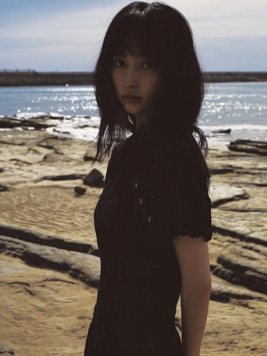 海天洪君佩_洪海天_海天洪水