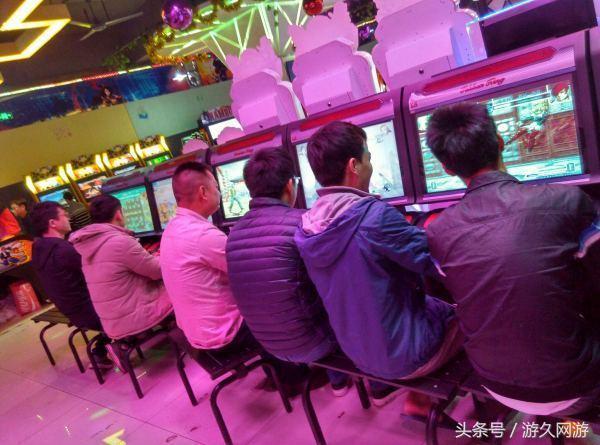 2代手机游戏_手机代码游戏_手机游戏代玩兼职平台