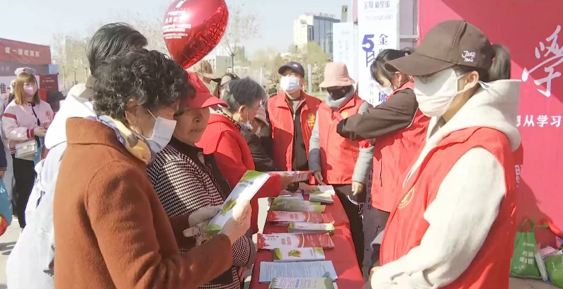 地球日_地球一圈是多少公里_地球上线