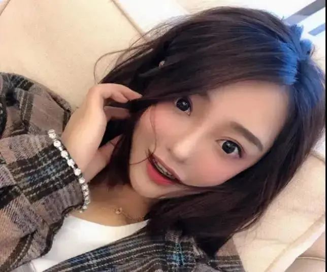 看cf手游直播哪个好用_看cf直播哪个好用_cf游戏直播推荐手机游戏