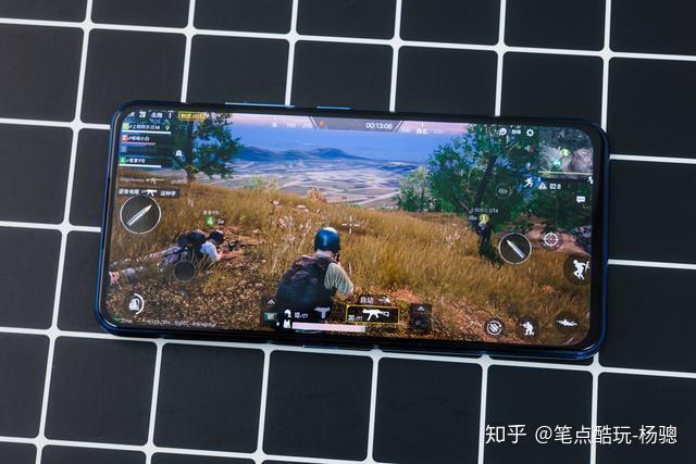 5g智能游戏手机vivo_智能手机游戏排行前十名_hive智能手机游戏
