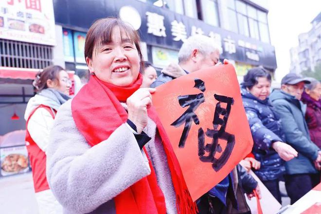 春节手机多人游戏_过年手机玩什么游戏_春节玩游戏